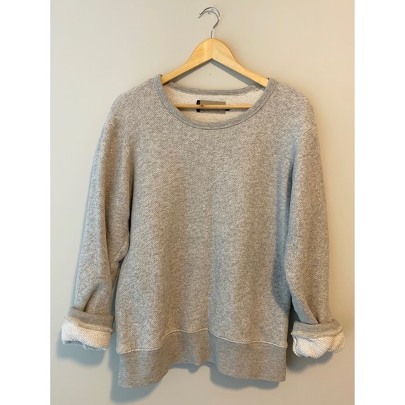 Vintage Sweaters - Vintage Grey Crewneck Sweater